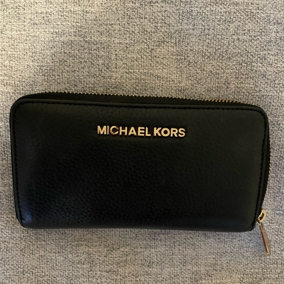 Michael Kors black pebbled leather wallet - Picture 1 of 9